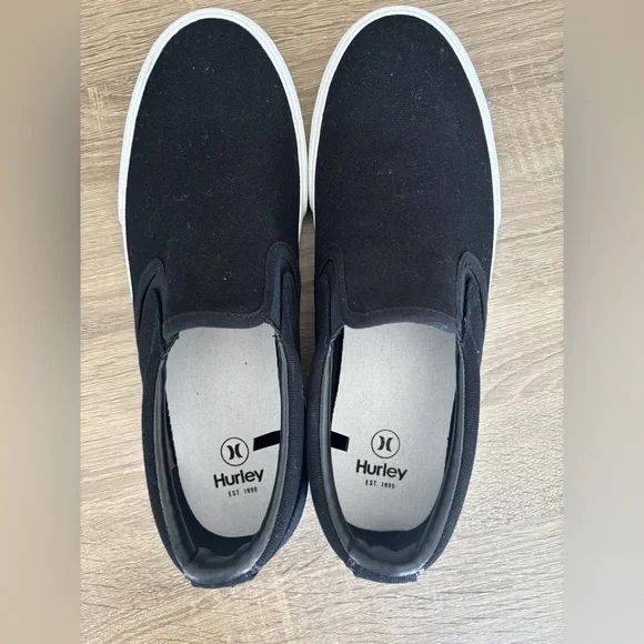 NWOT Hurley Men's Black Slip-On Shoes - Picture 3 of 6